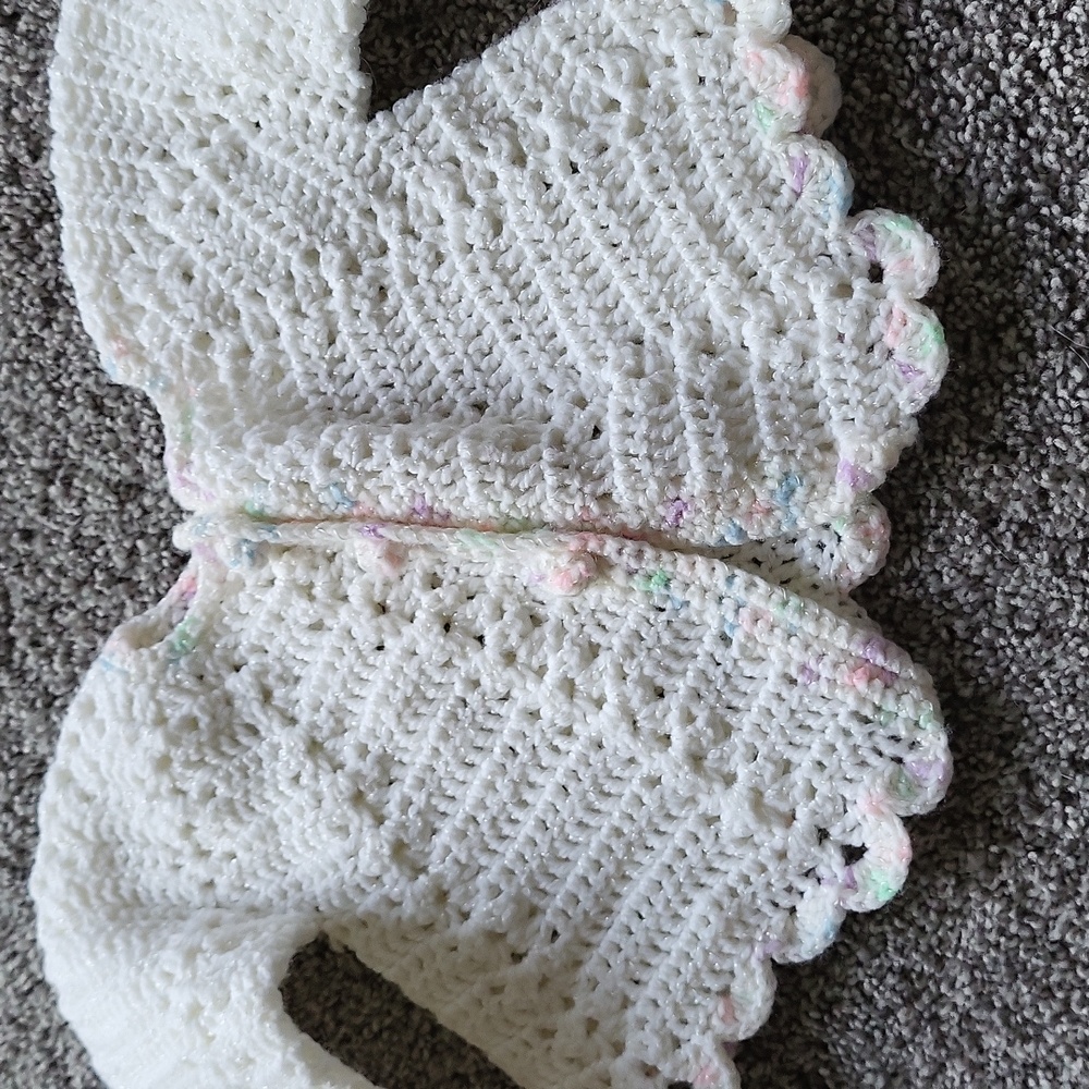 Handmade newborn set - Picture 3 of 4
